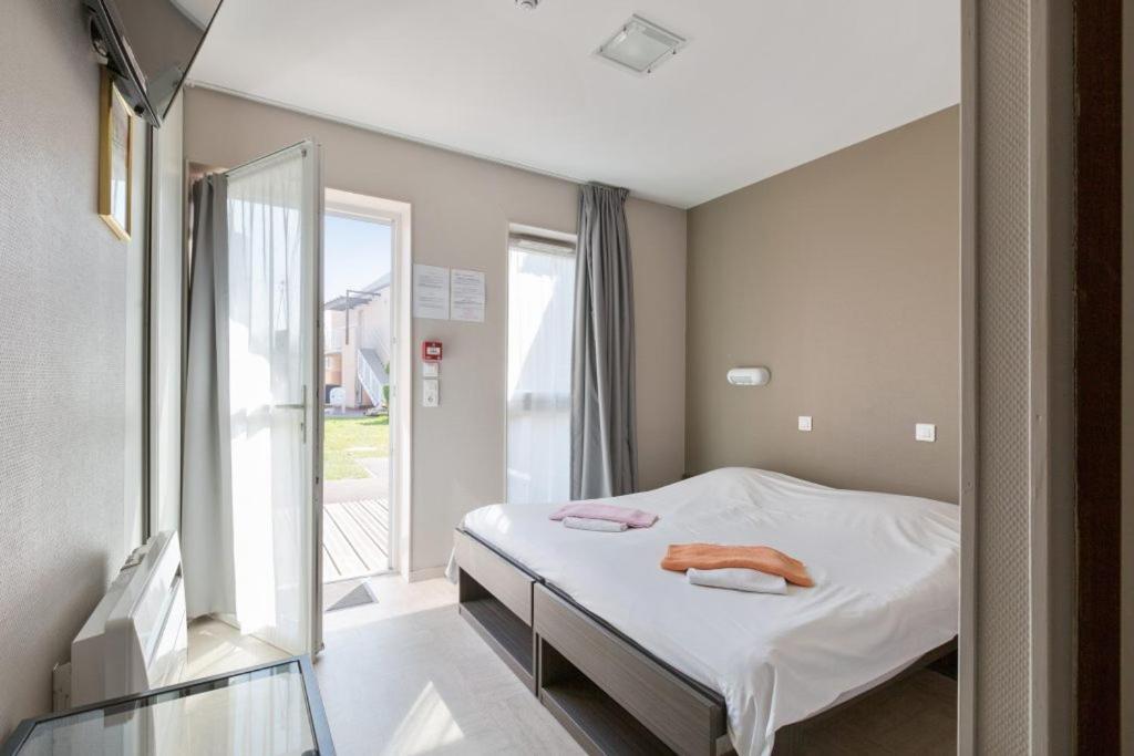 Les Tourelles Village De Vacances Asnelles Ngoại thất bức ảnh